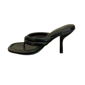 Prettylittlething Black Padded straps Round Heeled Mules